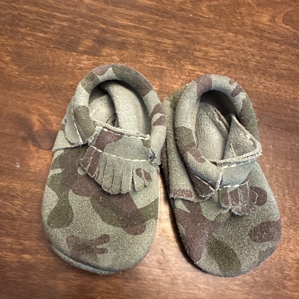 Freshly Picked Camo City Moccasin 6-12 months